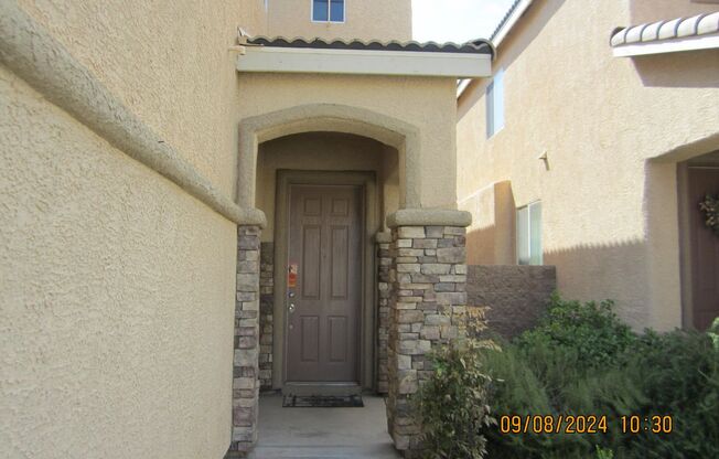 4 beds, 2.5 baths, $1,950