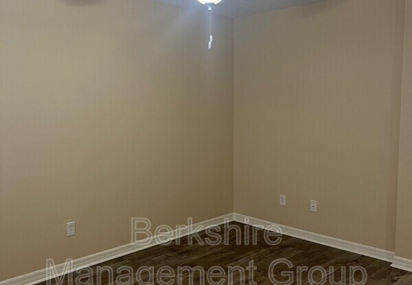 4912 CACTUS NEEDLE LN