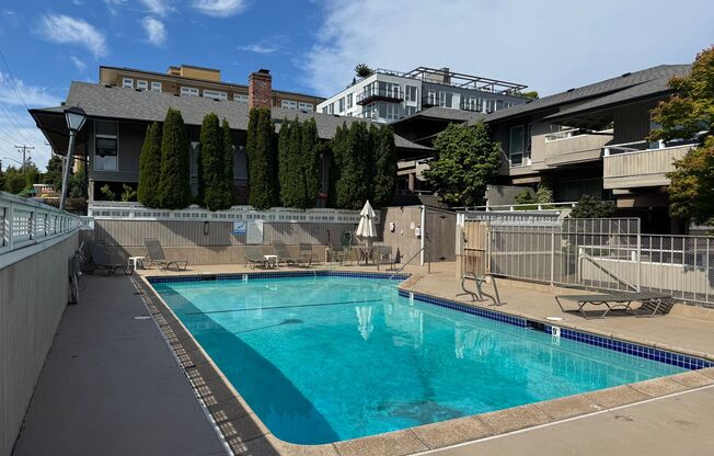 2 beds, 1 bath, $2,300, Unit Unit 104