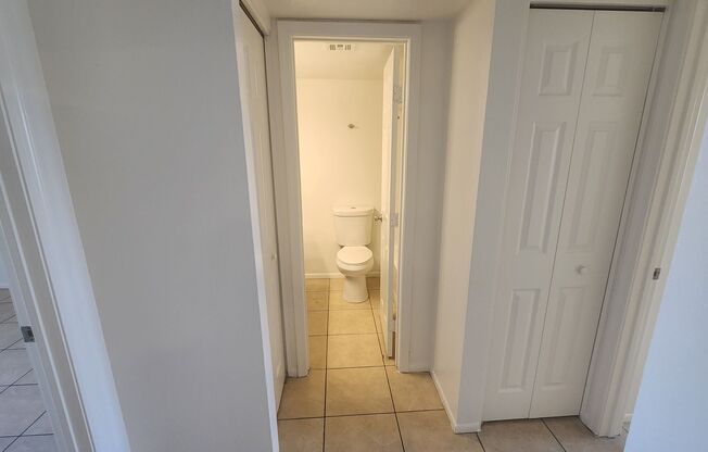 2 beds, 1 bath, 950 sqft, $1,225, Unit 105