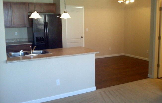 3 beds, 2.5 baths, $1,950