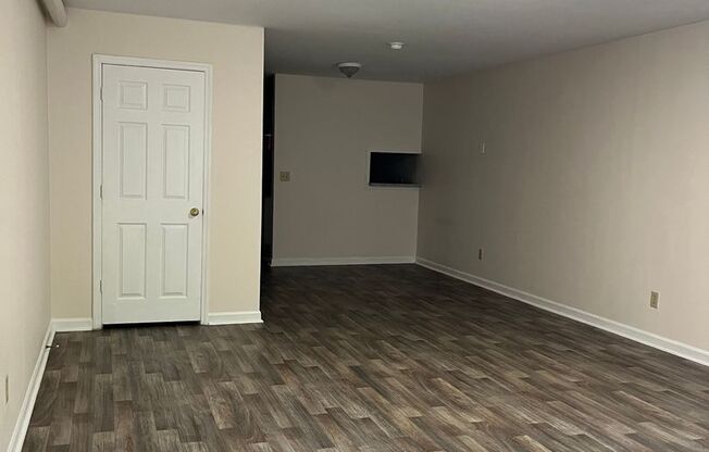 Studio, 1 bath, 460 sqft, $1,050, Unit G6