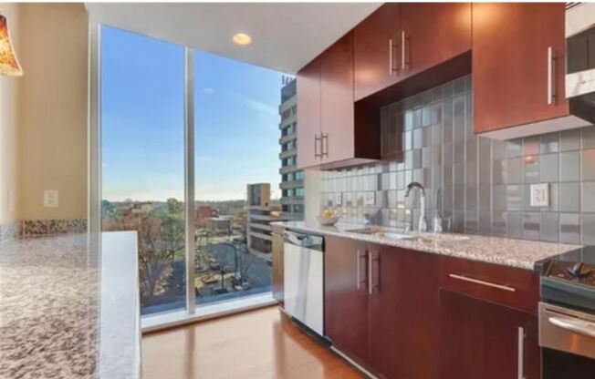 Centerpointe-downtown luxury