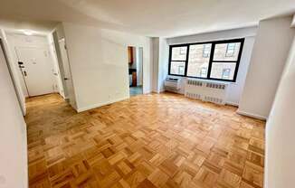 350 W 51 ST