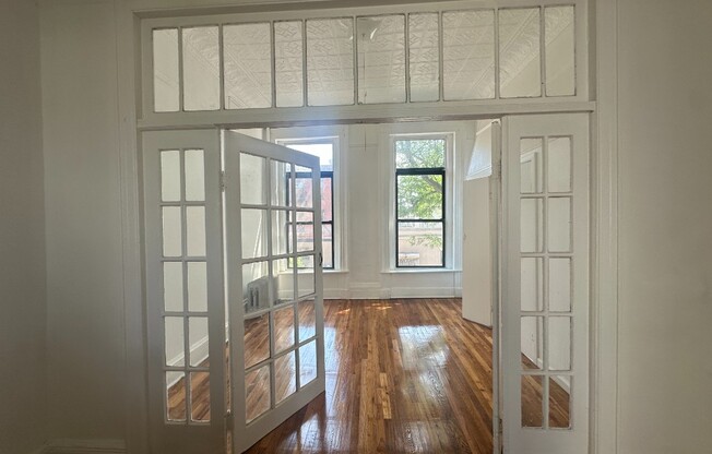 33 WOODHULL ST