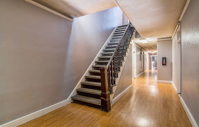 Studio, 1 bath, 196 sqft, $1,095, Unit 19