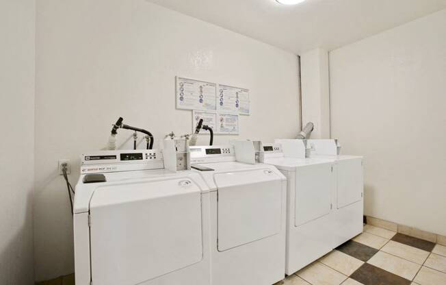 Apartments for rent in Encino Laundry Room