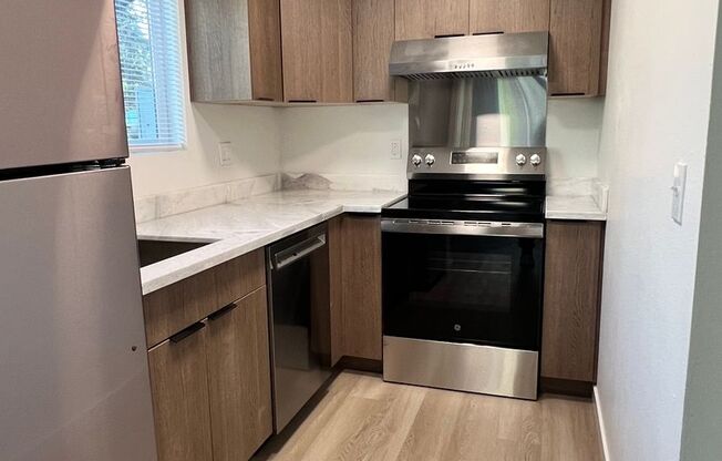 A113 - 11334 3rd Ave NE (4Plex)