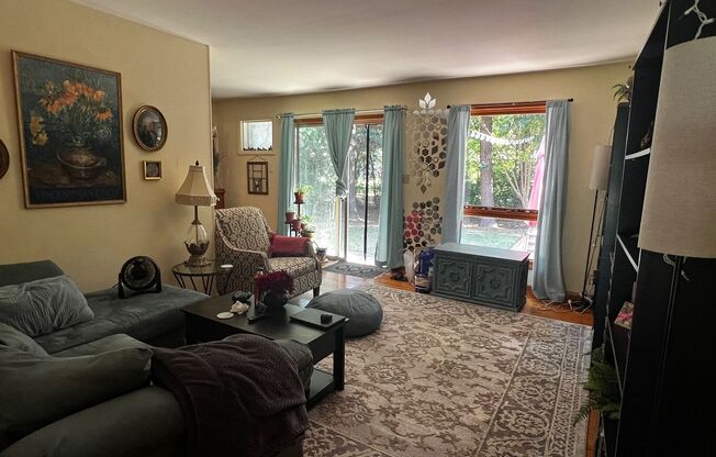 3 beds, 2 baths, $1,795