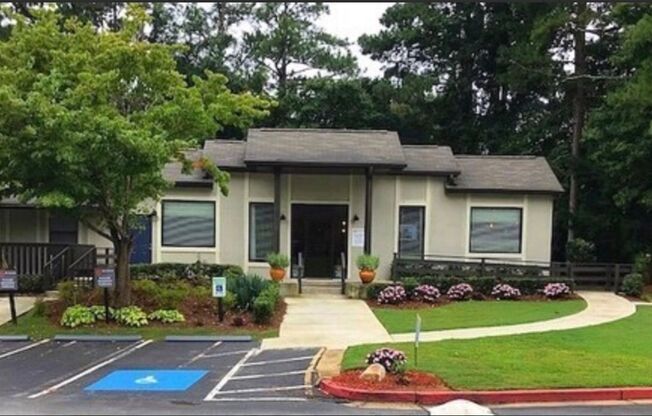 1 bed, 1 bath, 600 sqft, $1,289, Unit 1810