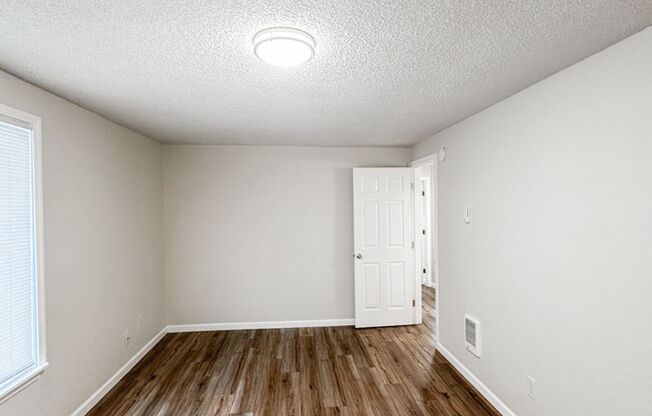 2 beds, 2 baths, 1,096 sqft, $1,525, Unit 1877A