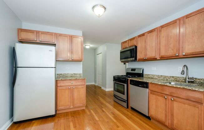 1 bed, 1 bath, 465 sqft, $1,700, Unit 404