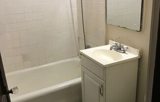 Studio, 1 bath, $755, Unit 106