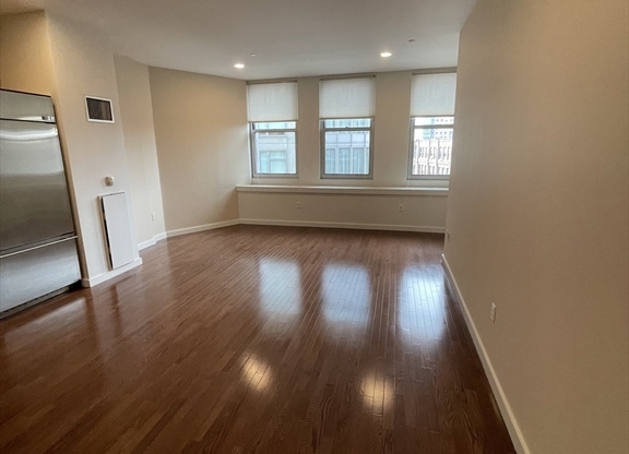 1 bed, 1 bath, 769 sqft, $3,200, Unit 6B