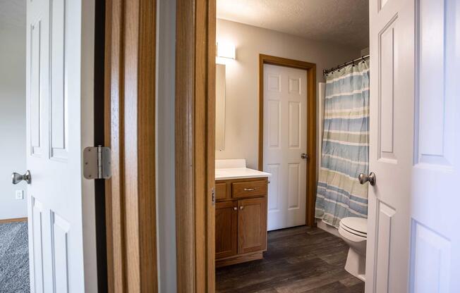 3 beds, 2.5 baths, 1,271 sqft, $1,570