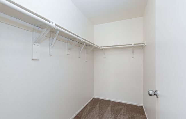 1 bed, 1 bath, $1,050, Unit Bldg 8
