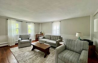 2 beds, 1 bath, $2,500, Unit 11 Ashland Court - Unit 2