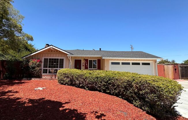 4/2 W/ AC near San Tomas Expwy & El Camino - Pet Friendly!!!