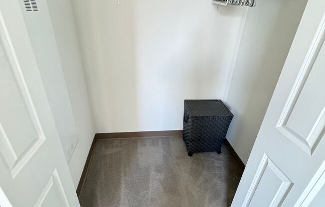 1 bed, 1 bath, $2,500, Unit UNIT # 2103