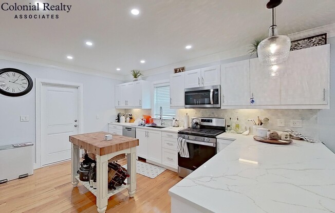 32 WOODROW AVE