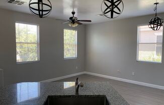 1520 S. Roadrunner Dr. 21060561-002