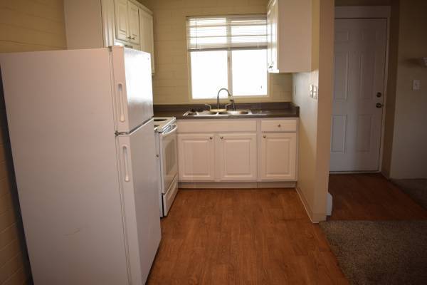 1 bed, 1 bath, 600 sqft, $1,300