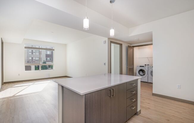 2 beds, 2 baths, $2,250, Unit Unit B217