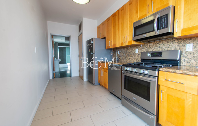 1 bed, 2 baths, 1,250 sqft, $7,000, Unit PH-F