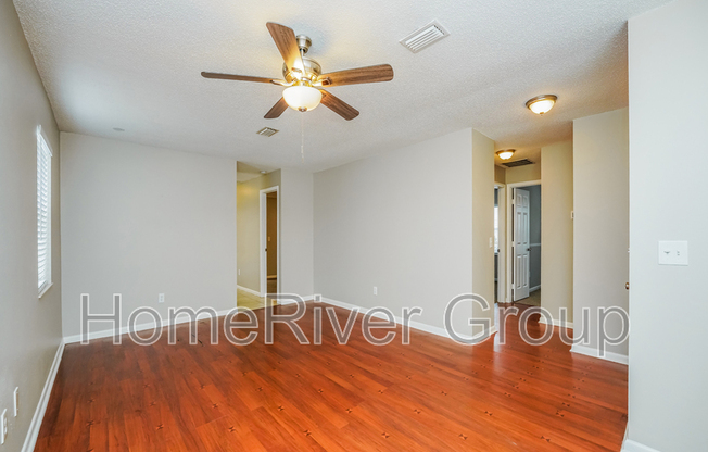 53 WOOD ACRE LN