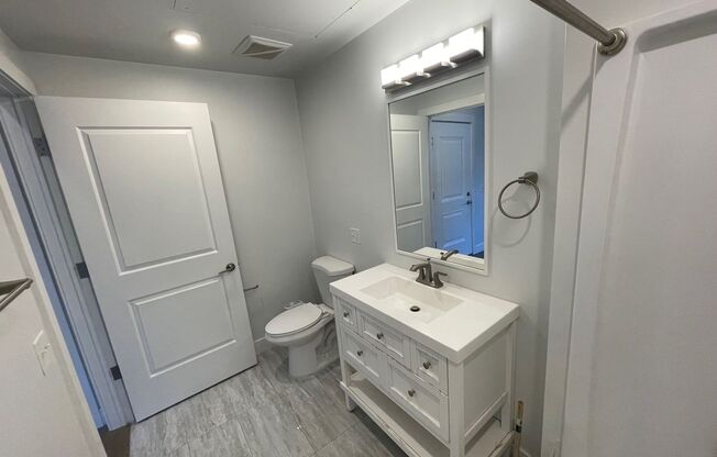 Studio, 1 bath, $1,725, Unit 132 Temple St