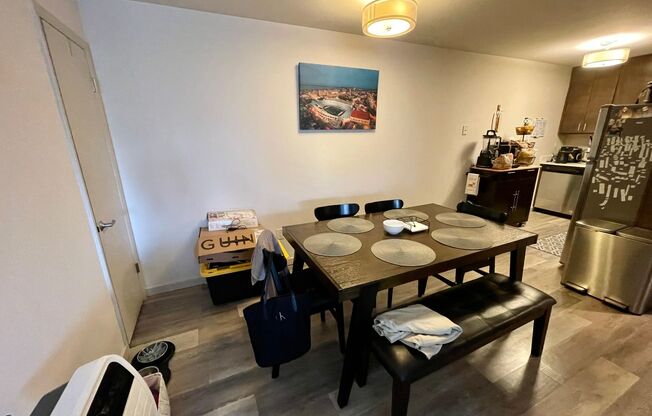 2 beds, 1 bath, $1,395, Unit 222