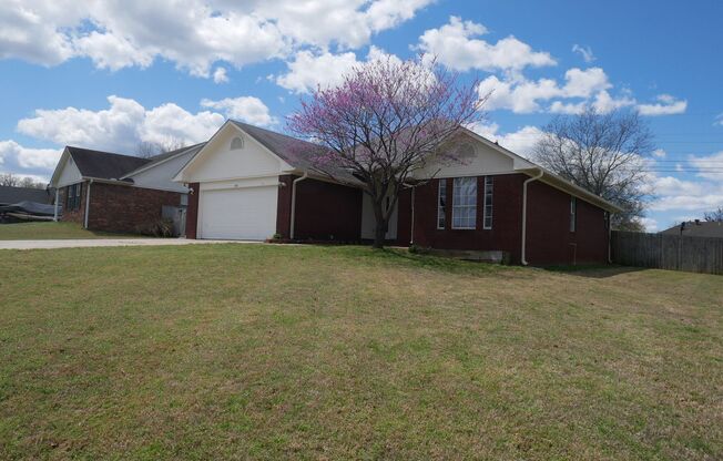 Gorgeous 3 Bed / 2 Bath Brick Home in Greenwood