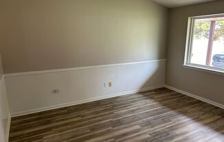 4 beds, 1 bath, $1,295