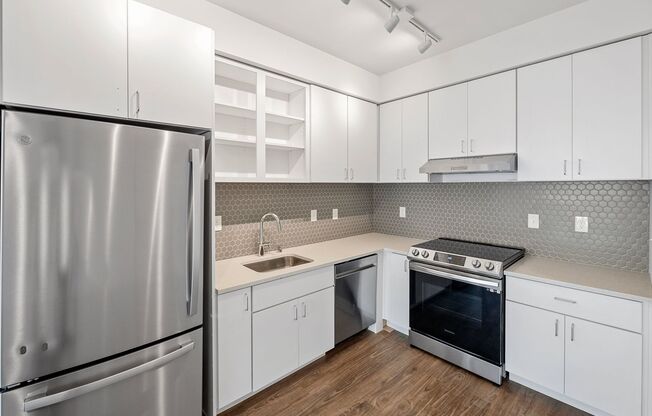 1 bed, 1 bath, 600 sqft, $1,250, Unit 204