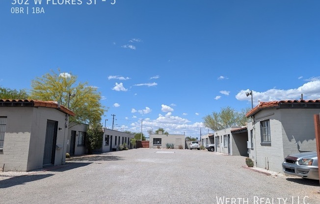302 W FLORES ST