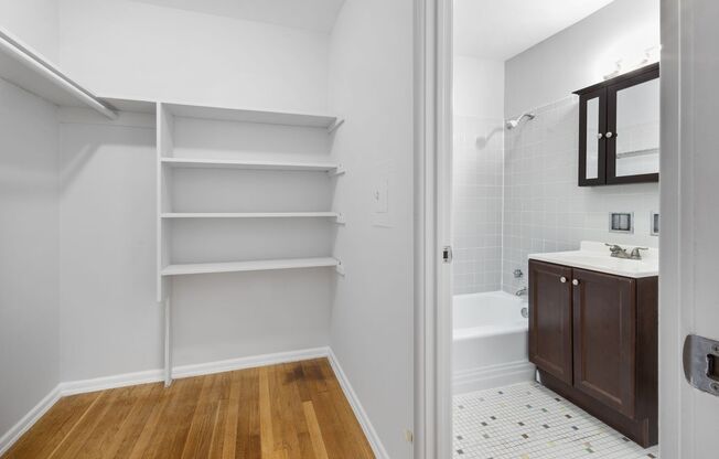 Studio, 1 bath, 360 sqft, $1,495, Unit 408