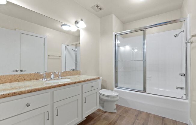 1319 Berkeley St in Santa Monica - large apartments, feels like a condo!