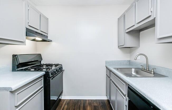 1 bed, 1 bath, 645 sqft, $1,200