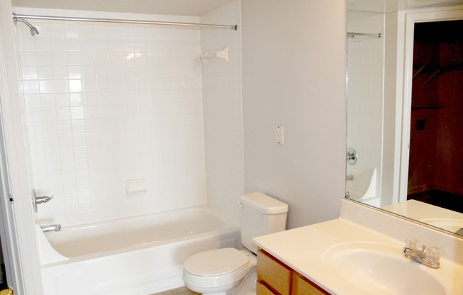 1 bed, 1 bath, 671 sqft, $1,209, Unit 2-2302