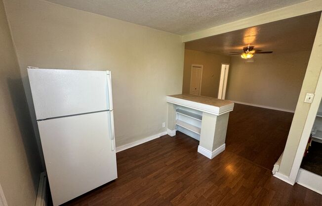 One bedroom in Incredible Avenues Neighborhood!