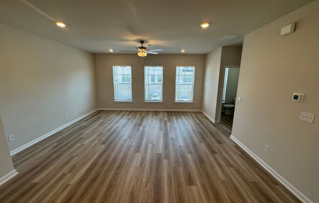 Beautiful 3 Bedroom 3.5 Bath Townhome in Lawrenceville.