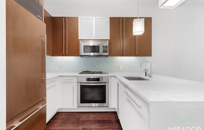 1 bed, 2 baths, $6,000, Unit 15F