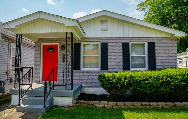 Check out this Lovely 3 Bedroom, 1 Bath house.