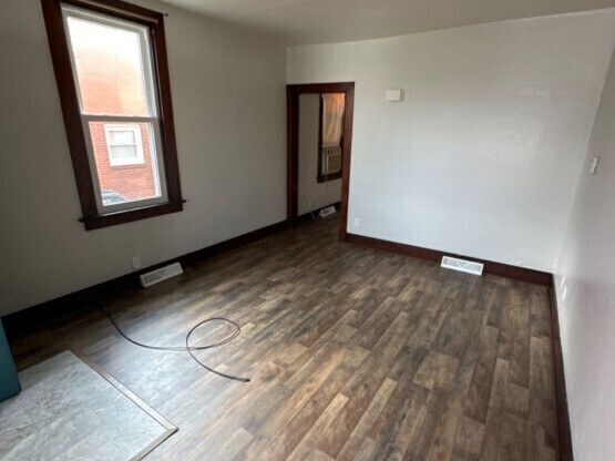 810 4 ST