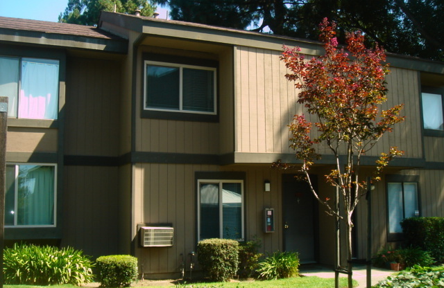 Fremont condo has nice recent upgrades!