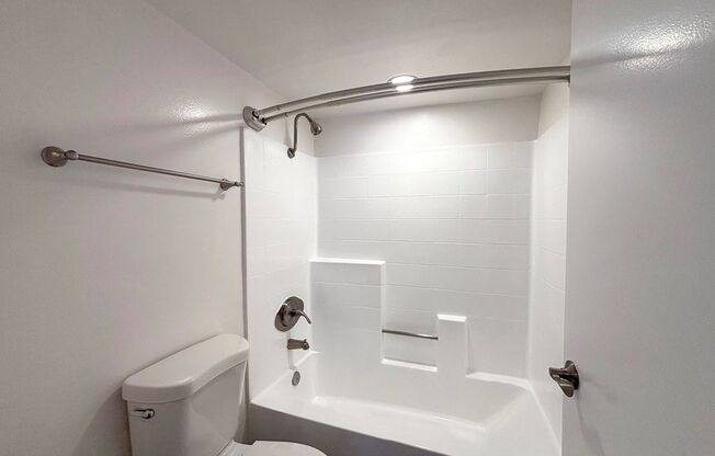 1 bed, 1 bath, 850 sqft, $2,398, Unit 207