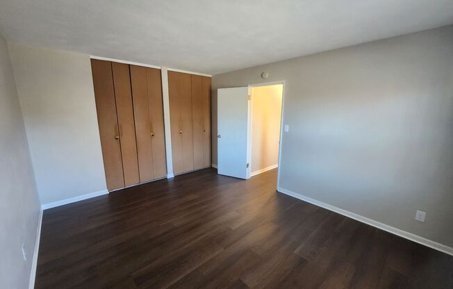 1 bed, 1 bath, $750, Unit Apt 8