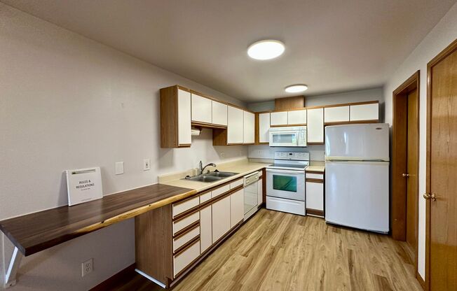 4244 Wintergreen Circle #170 - 1 bedroom condo plus den/office in Cordata!