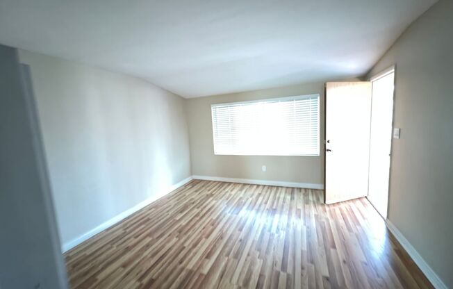 2 beds, 1 bath, 900 sqft, $2,195, Unit 264