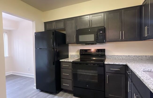 2 beds, 2 baths, 1,000 sqft, $1,950, Unit 14235 #A1